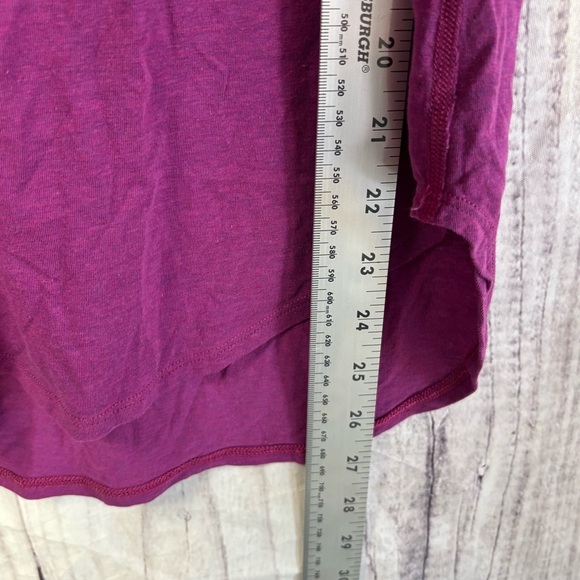 Lululemon Yogi Racer Back III Tank Top size 8 in Heathered regal plum - Picture 6 of 7